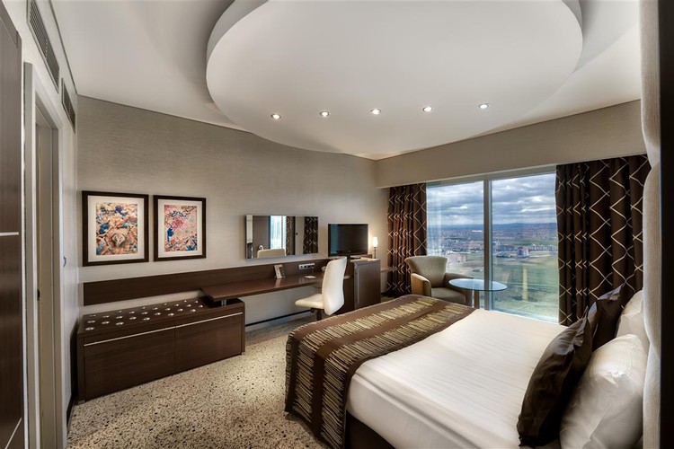 King Suite Room