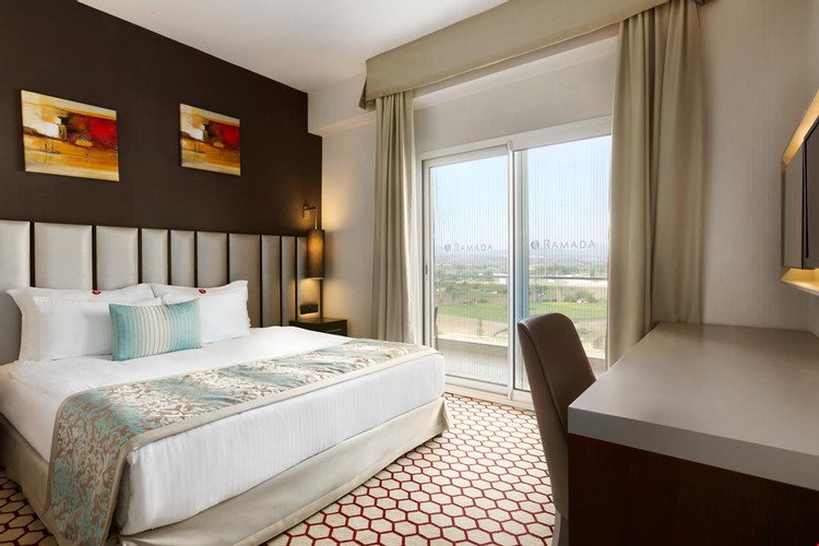Deluxe Room, City View