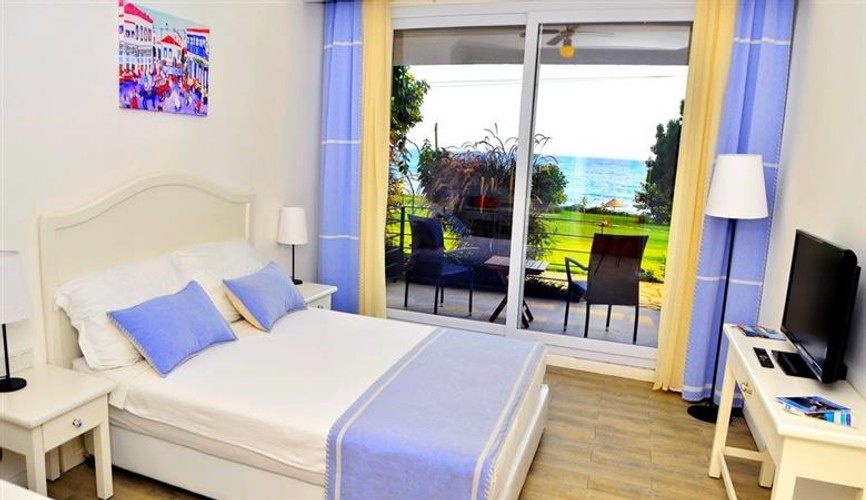 Family Room, Sea View