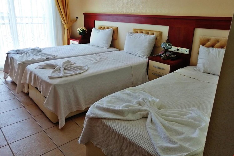 Standard Room (3 Person)