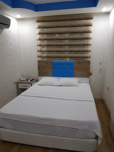 Standard Room (1 Person)