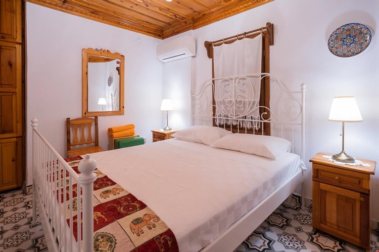 Deluxe Room (Balcony)