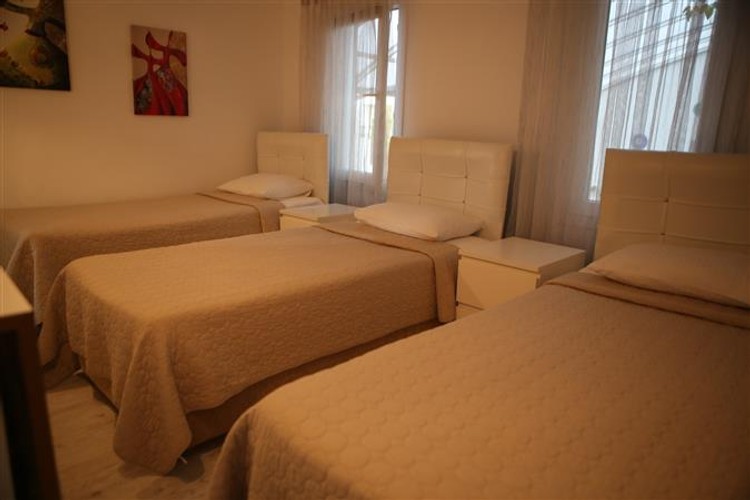 Superior Oda, Havuz Manzaralı