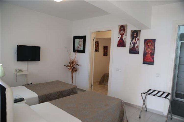 Family Room, Pool View