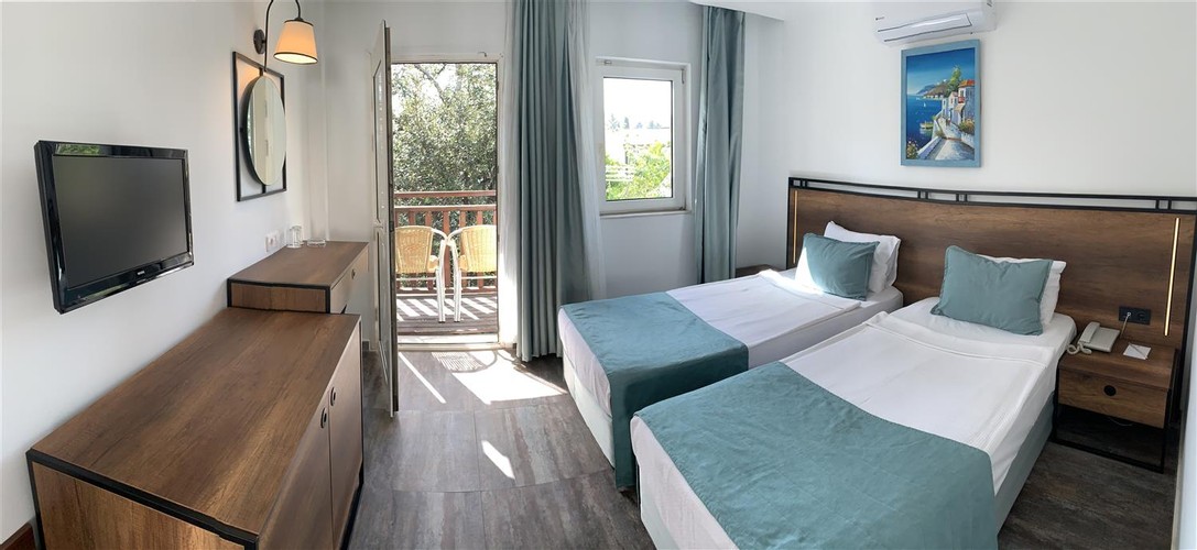 Superior Oda, Bahçe Manzaralı