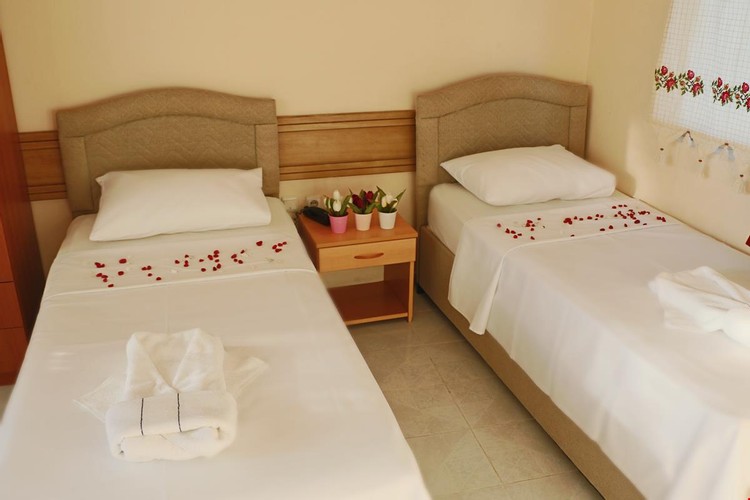 İki Ayrı Yataklı Oda