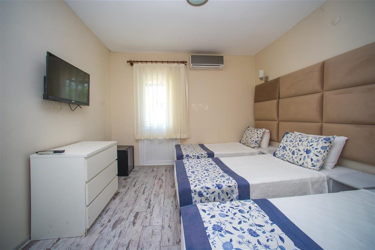 Standard Room (3 Person)