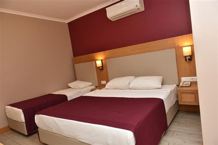 Standard Room (3 Person)
