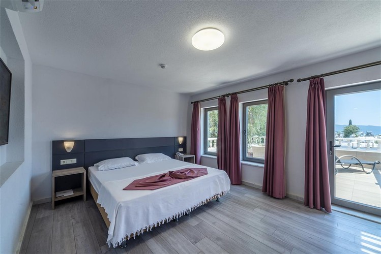 Deluxe Oda, Deniz Manzaralı (Balkonlu)