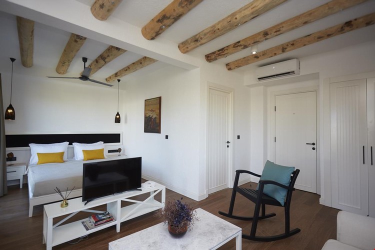 Suite Room, Garden View