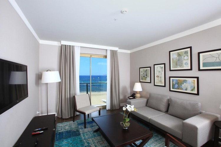 Suit Oda, Deniz Manzaralı