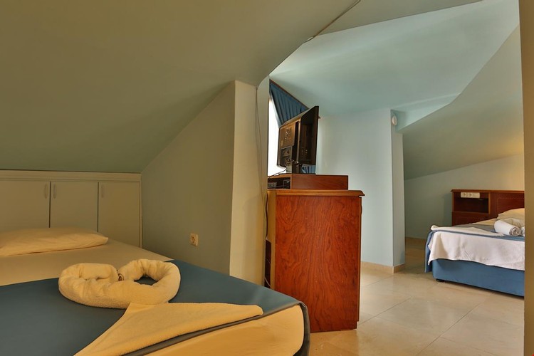 Çatı Teras Katı Oda