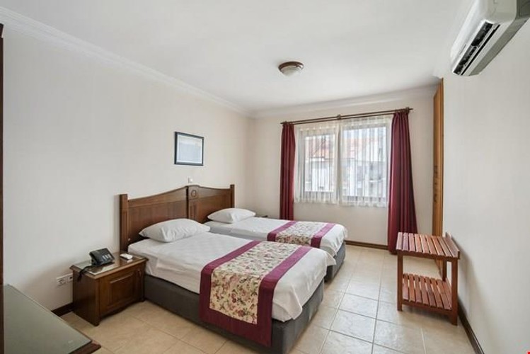 Apart, Şehir Manzaralı