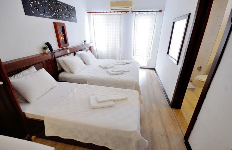 Standart Oda (3 Kişilik, Balkonlu)