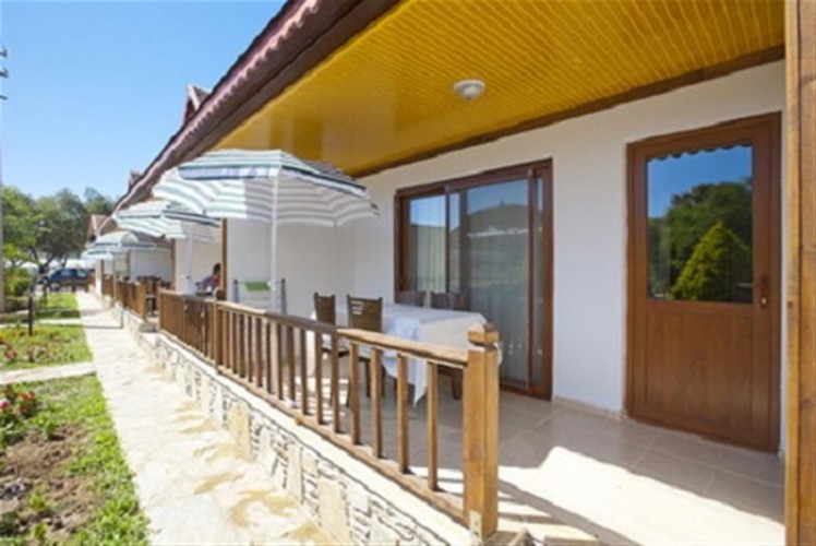 Standart Oda, Bahçe Manzaralı (3 Kişilik, Balkonlu)