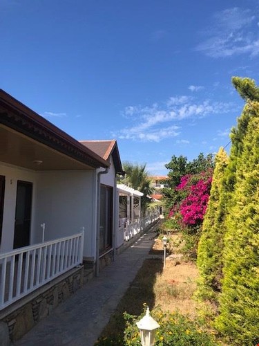 Suit Oda, Bahçe Manzaralı (Balkonlu)