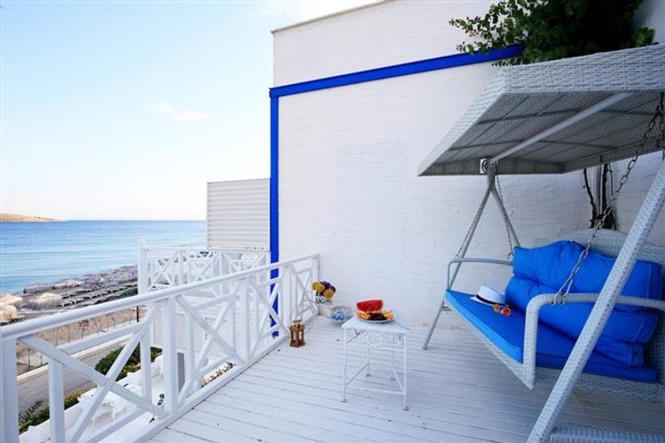 Köşe Oda, Deniz Manzaralı