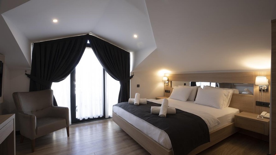 Çatı Teras Katı Oda