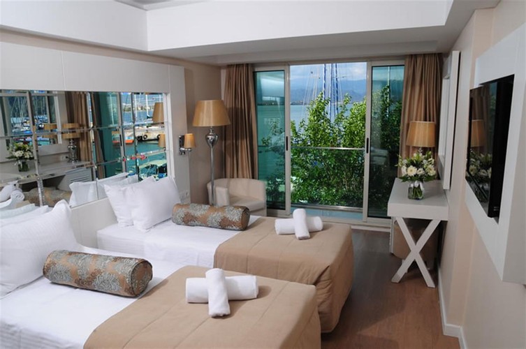 Standard Room, Sea View (1 Person)