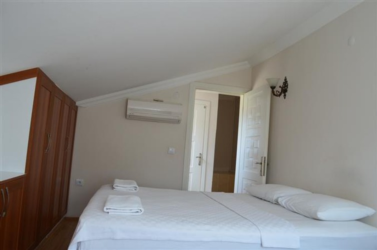 Aile Teras Odası (Teraslı)