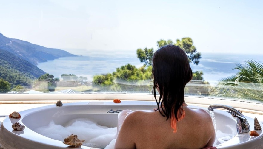 Suit Oda, Deniz Manzaralı (Jakuzi)