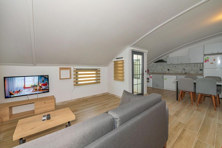 Aile 2+1 Daire Odası (Teraslı)