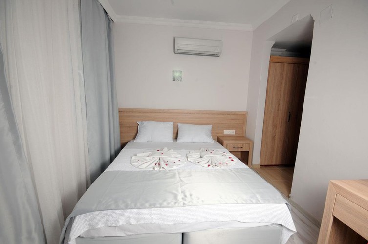 Standard Room (3 Person)