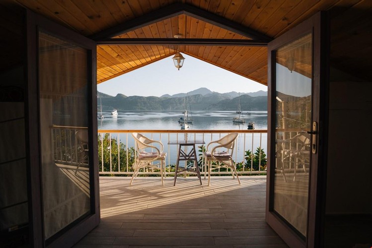 Çatı Teras Katı Oda