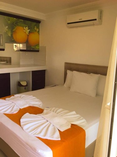 Standard Room (1 Person)