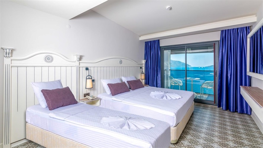 Aile Panaromik Odası, Deniz Manzaralı