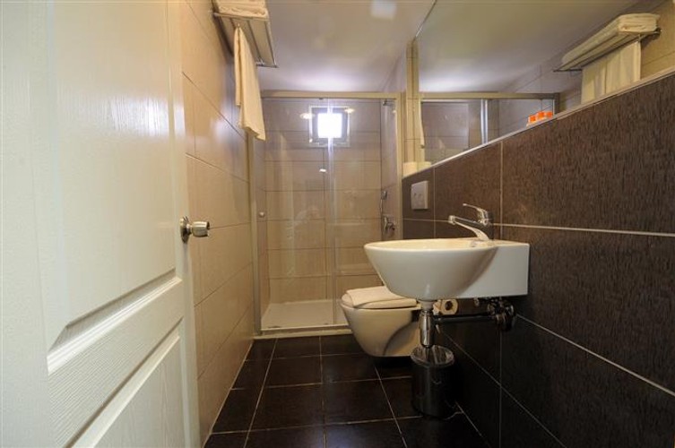 Standart Oda, Kara Manzaralı