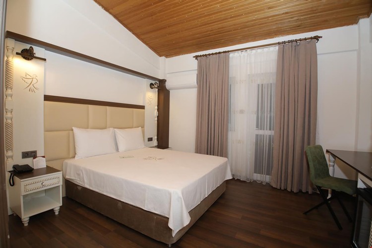 Suit Oda, Orman Manzaralı