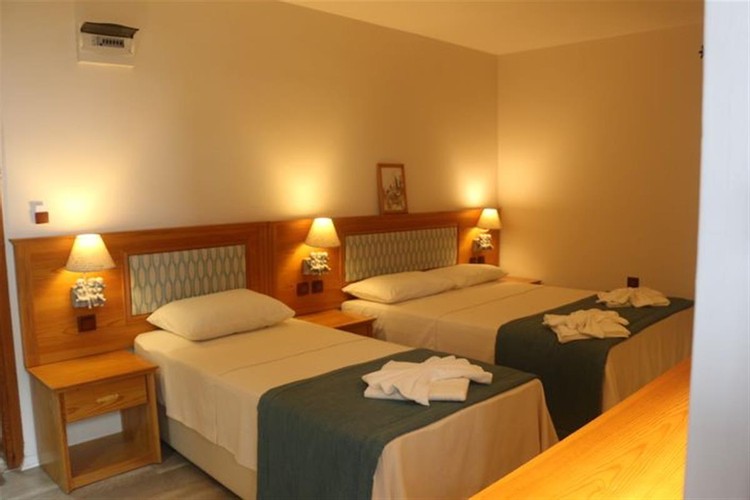 Standard Room (3 Person)