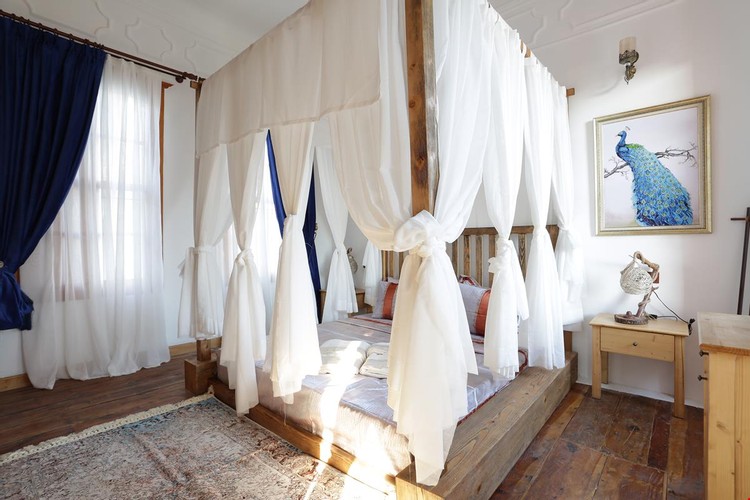 Honeymoon Suite Room