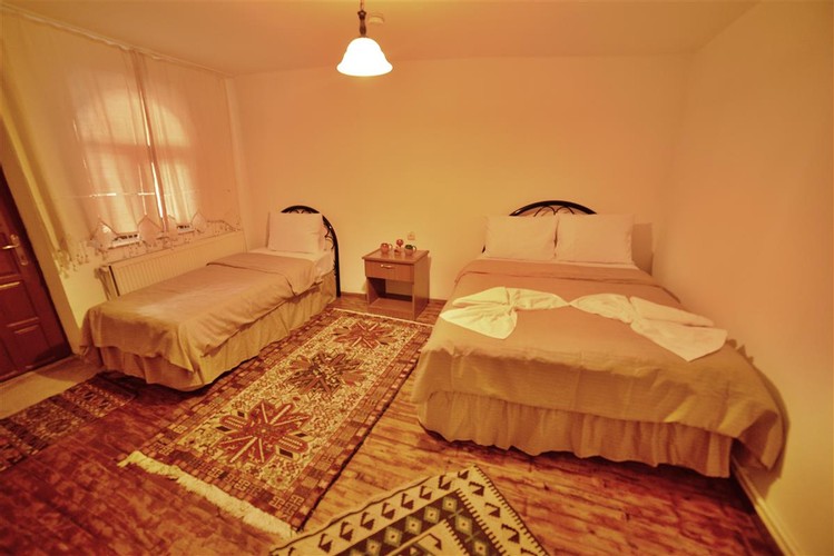 Classic Room (3 Person)