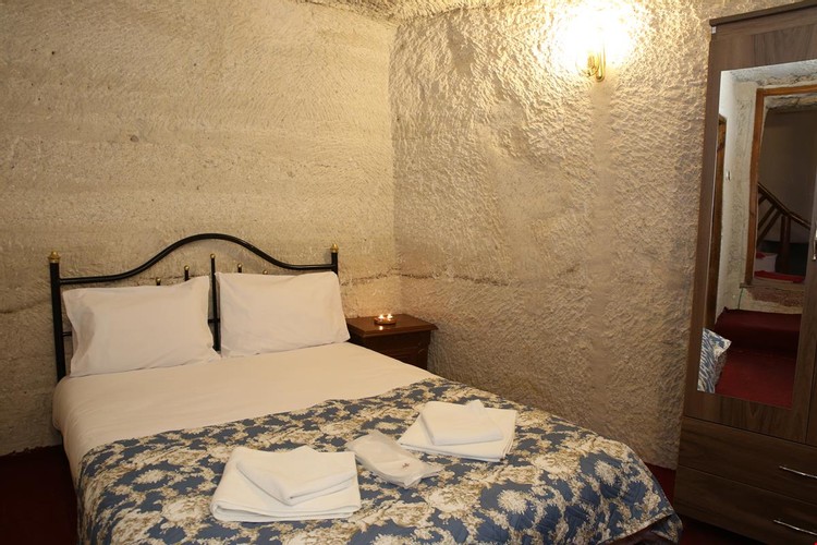 Cave Suite Room