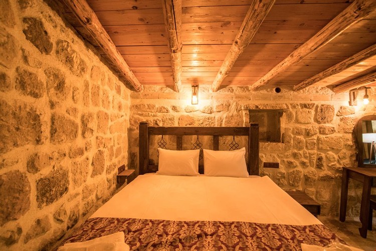 Teras Oda, Dağ Manzaralı (Teraslı)