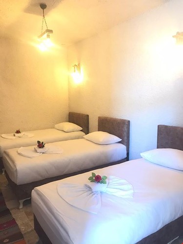 Standard Room (3 Person)