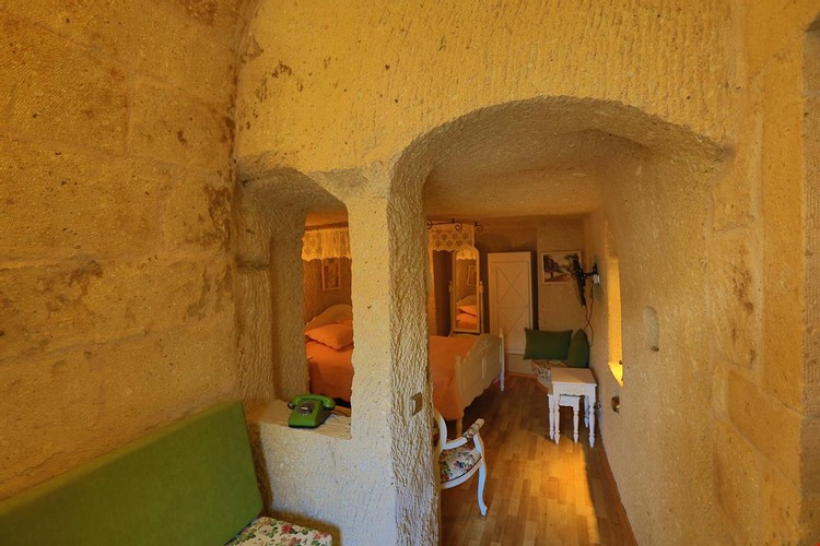 Honeymoon Suite Room