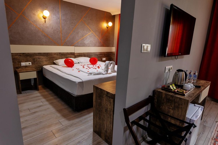 King Suit Balayı Odası