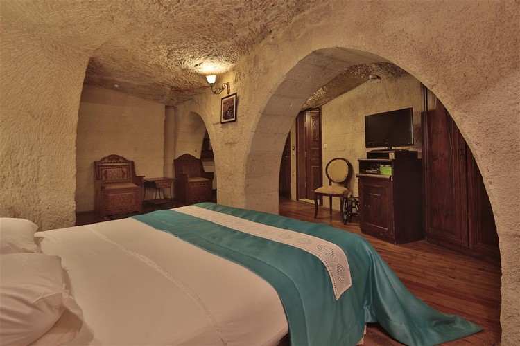 Junior Cave Suit Oda