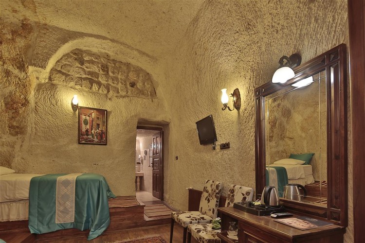 Deluxe Cave Suit Oda