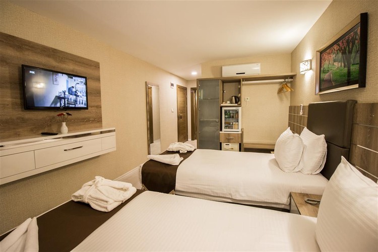 Comfort Suite Room