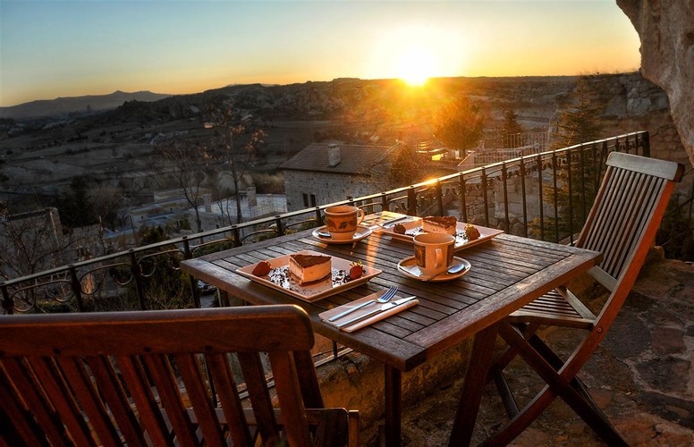 Aile Teras Cave Odası (Teraslı)