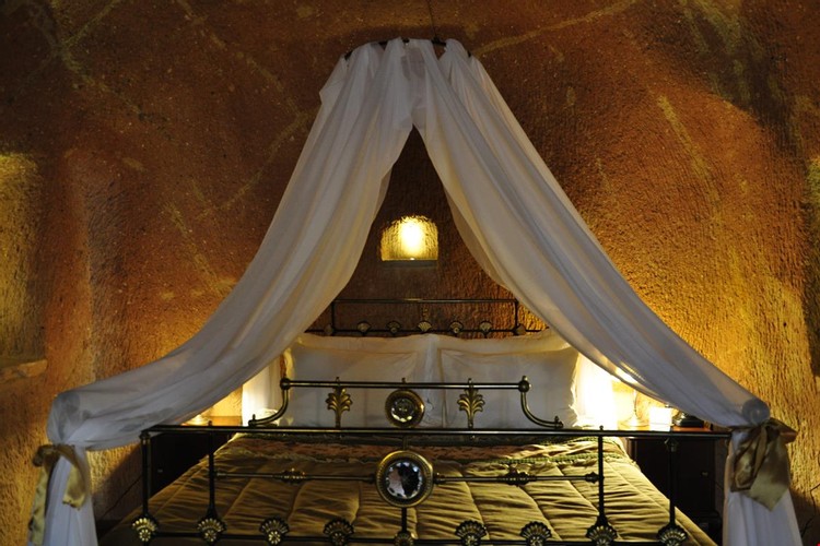 Aile Cave Suit Odası