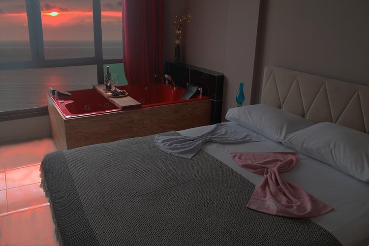 Deluxe Room (Jacuzzi)