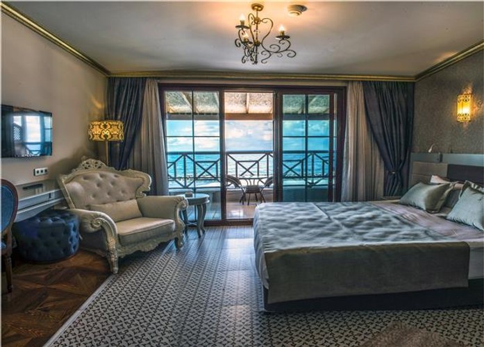 Deluxe Room, City View