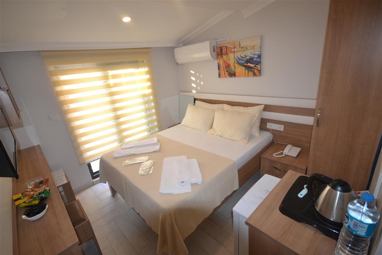 Standard Room (Balcony)