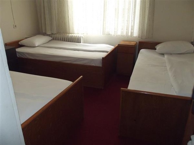 Standard Room (3 Person)