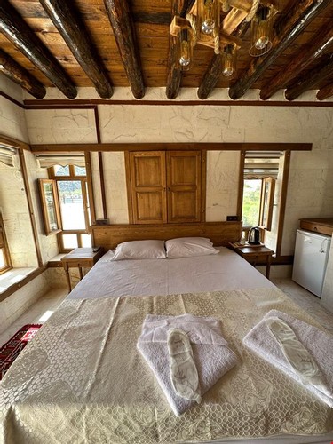 Superior Room, Lake View